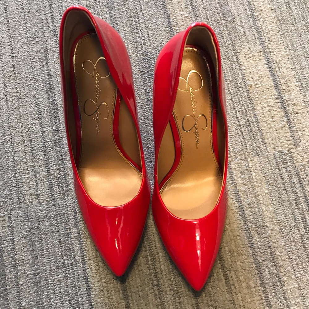Jessica Simpson heel